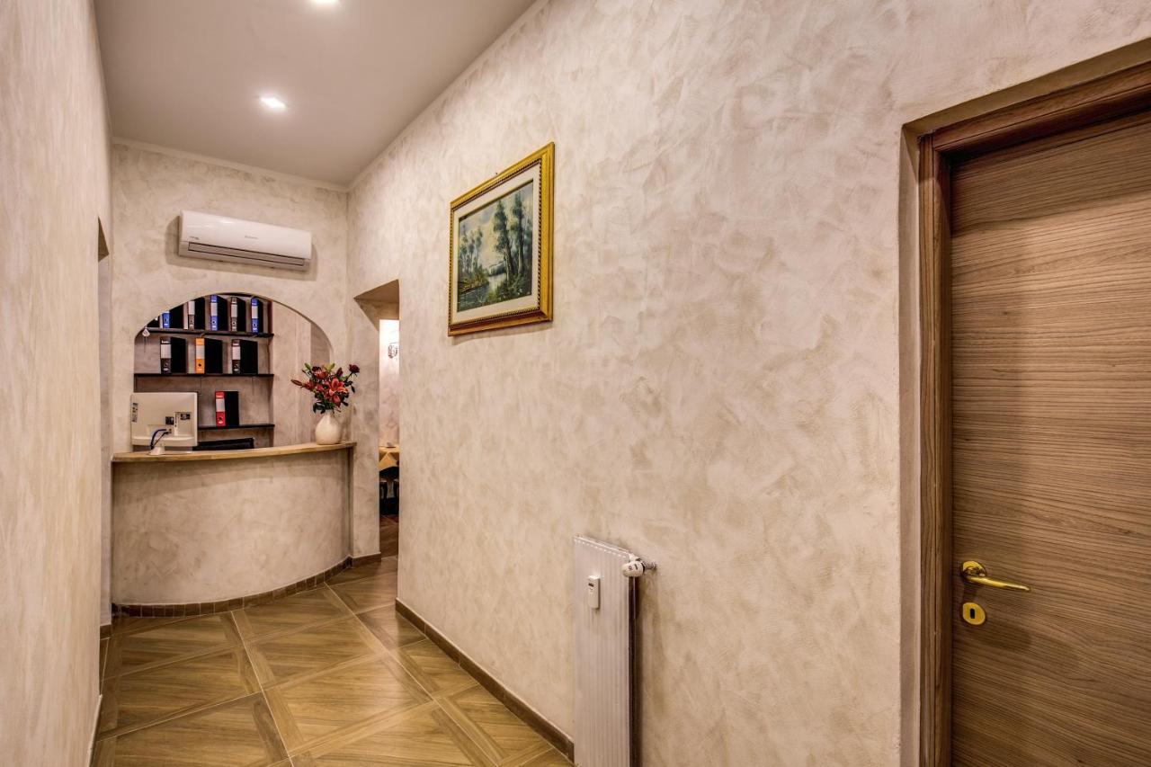 Amici Guesthouse Rom Exterior foto